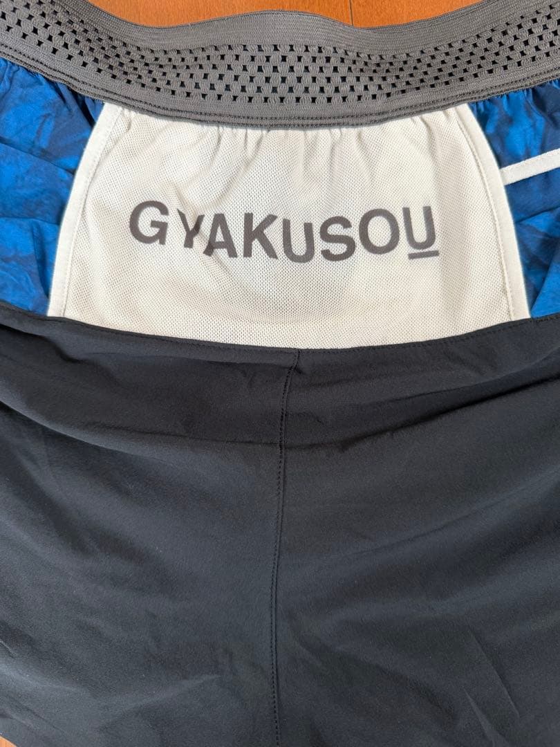 新品ナイキ×ギャクソウランパン L
