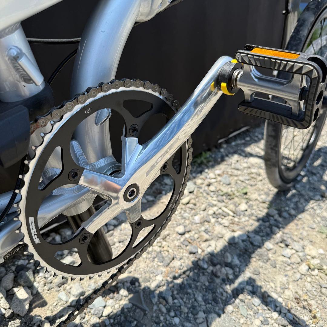 メルセデス・ベンツ シルバー 20型20段変速付き折りたたみ自転車