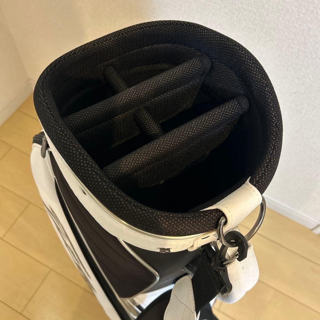 Titleist ゴルフバッグ・キャディバッグ　美品　タイトリスト　フード未使用