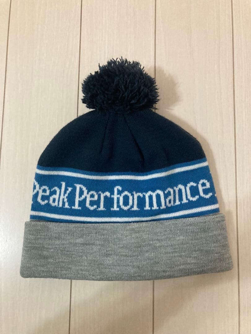 PeakPerfomanceグラビティ3レイヤー＆ニット帽セット