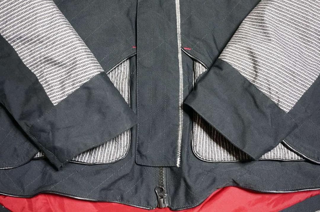 女性用 BURTON バートン スノボドウエア ザニージャケット M