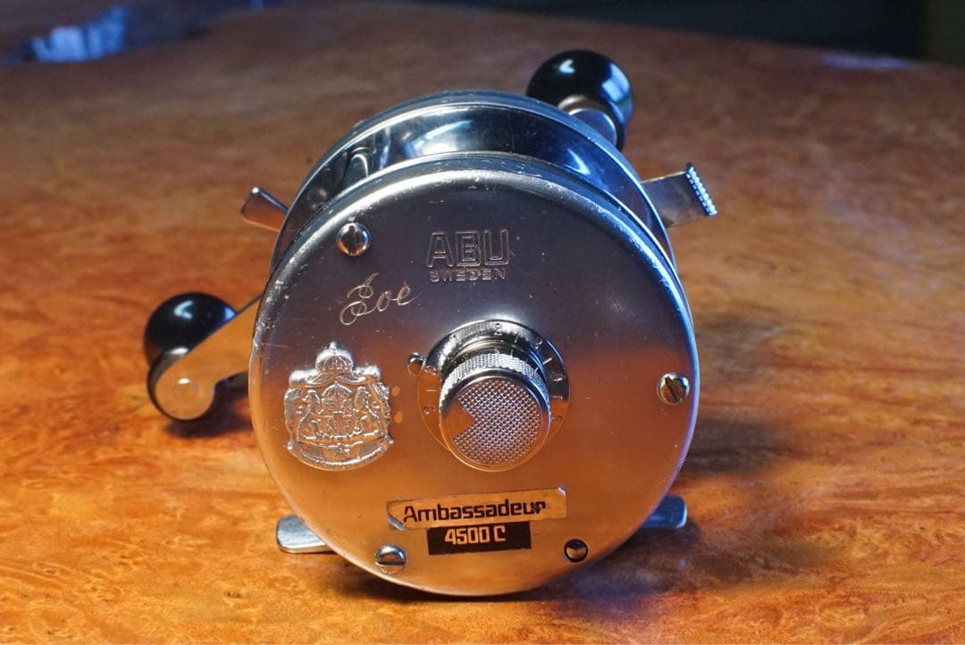 ABU アンバサダー 4500C メンテ済 フレーム修正済