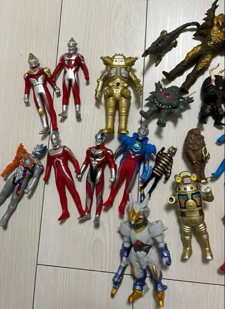 ウルトラマン 怪獣ソフビ42点セット 大量おまけ付き