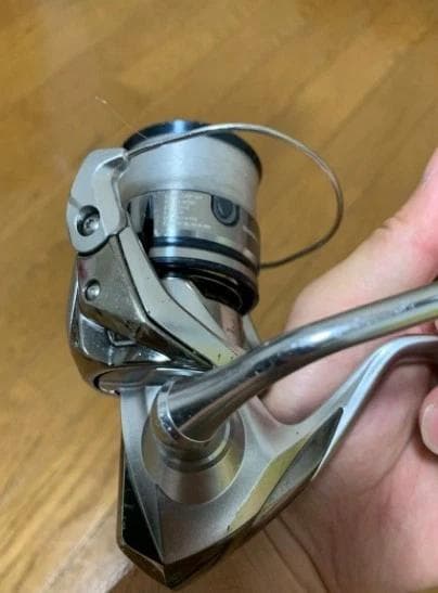 リール Shimano 19 STRADIC 2500SHG e148
