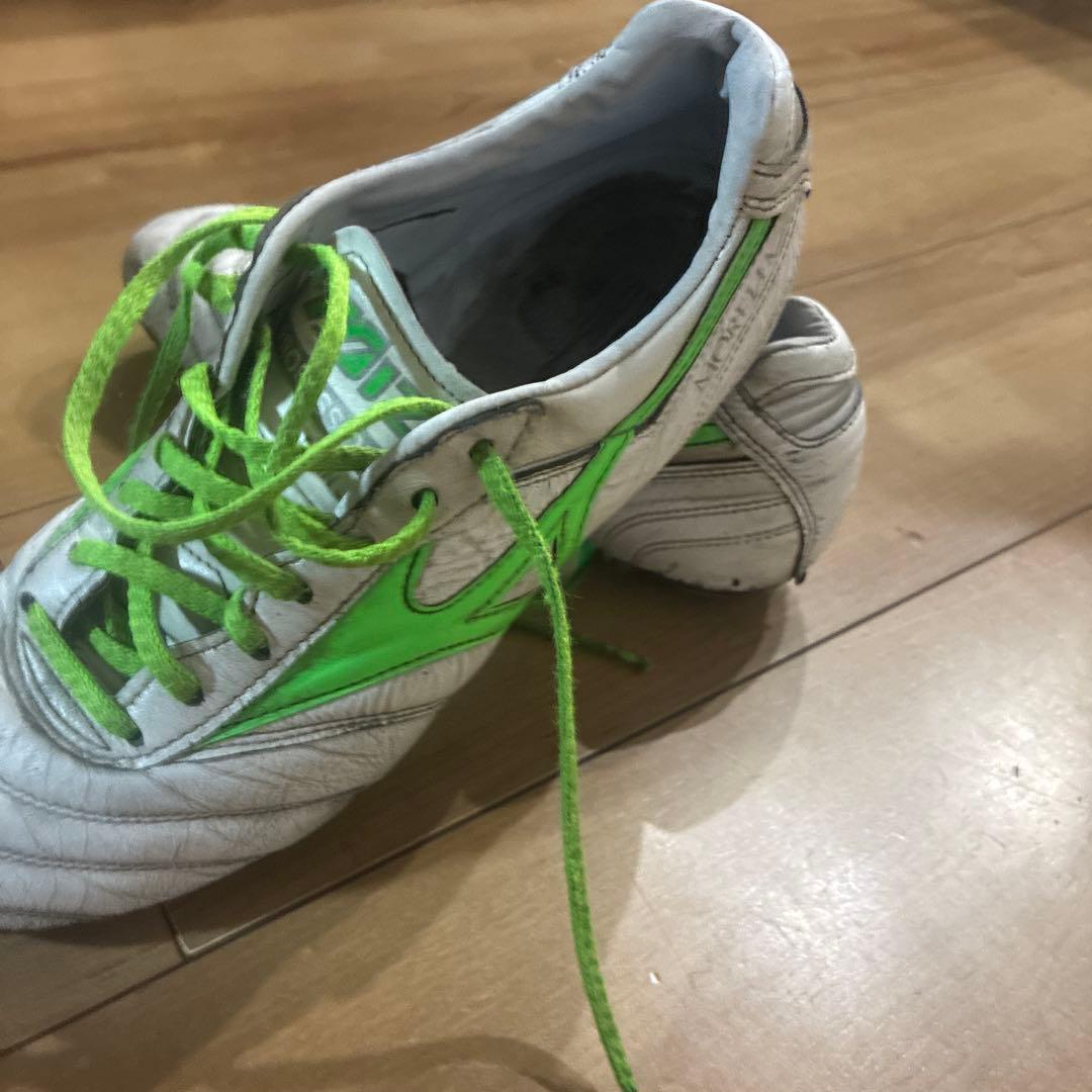 激レア！限定版もう売ってない！モレリアサッカーシューズ ホワイト/グリーン