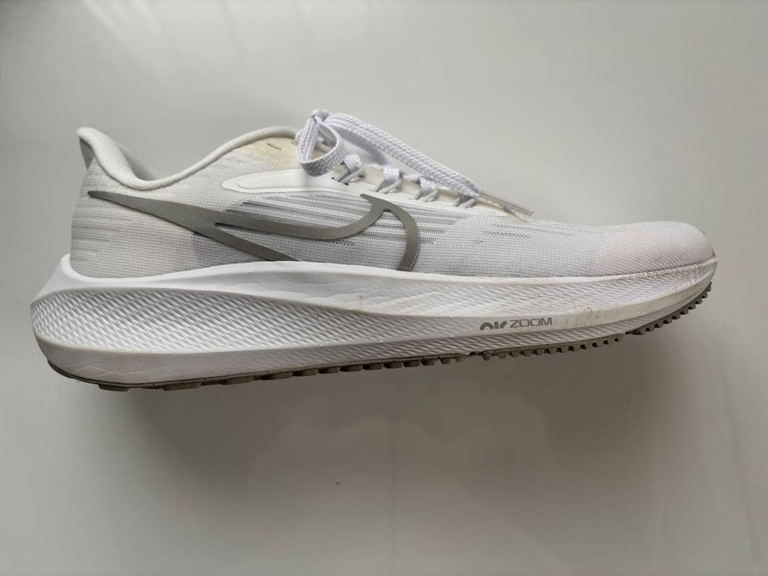 ナイキウィメンズ ロードランニングシューズ ペガサス39ホワイト