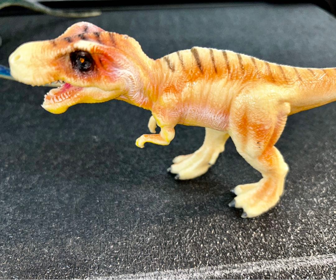 恐竜　フィギュア　dinosaur