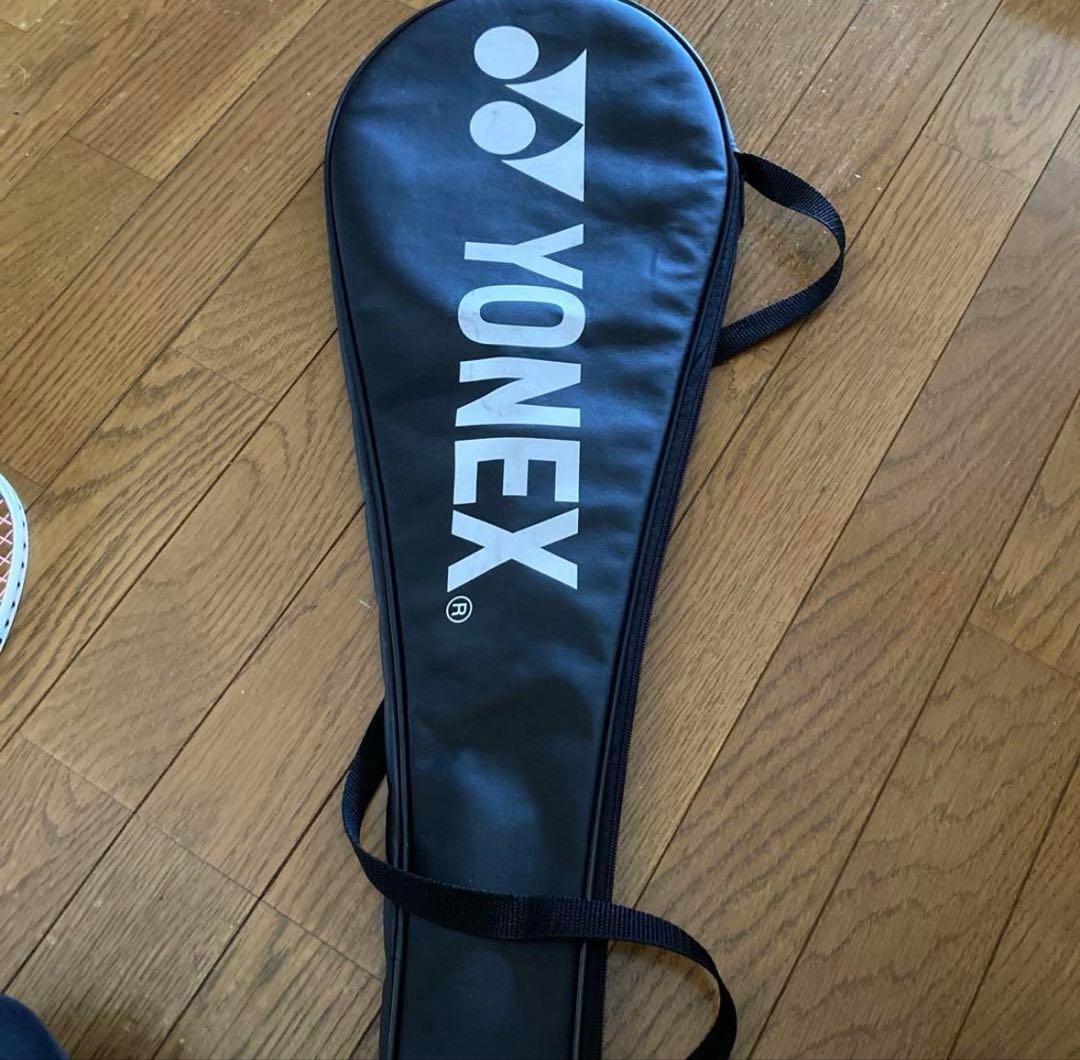 ヨネックス YONEX バドミントンラケット　ピンク