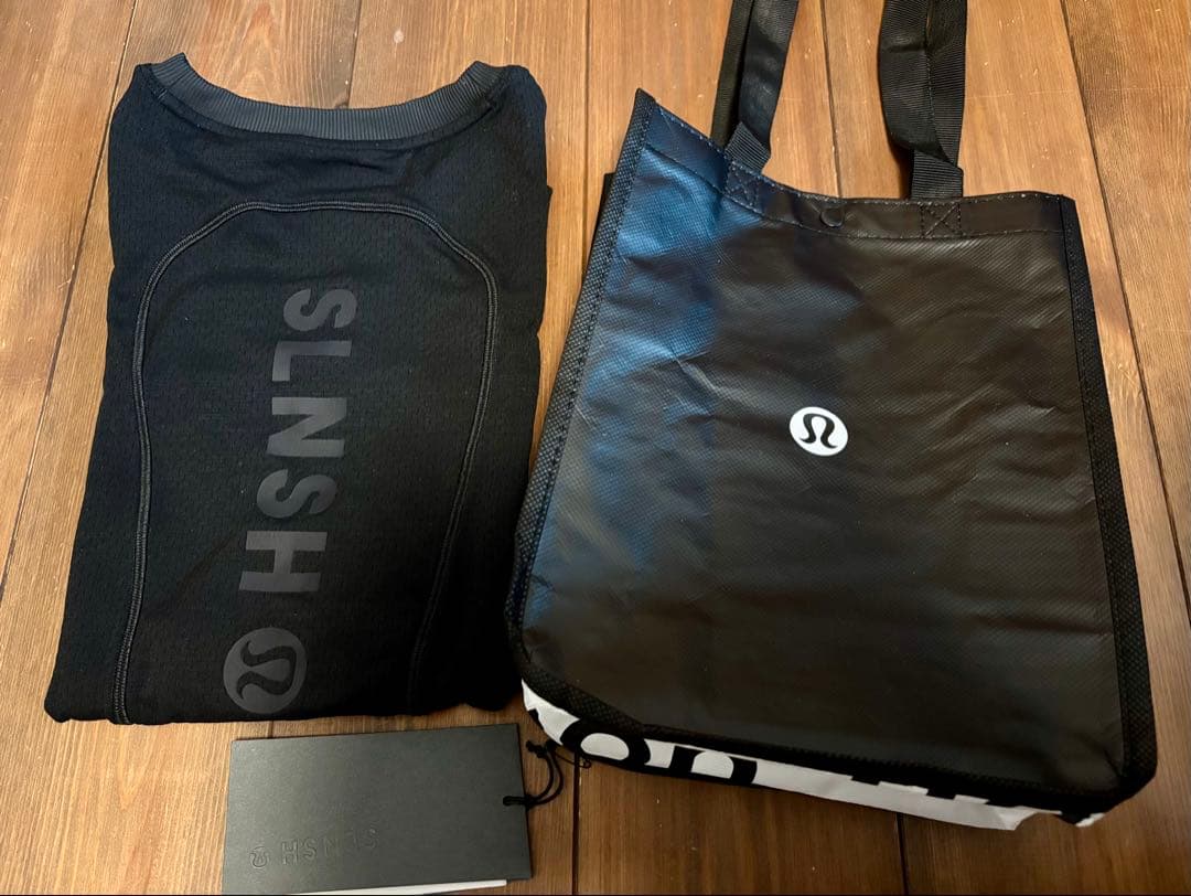 lululemon ルルレモン SLNSH タンクトップ ブラック♡