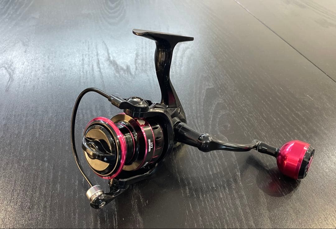 釣りセット2ピーススピニングロッド（180㌢）2000番スピニングリールライン付