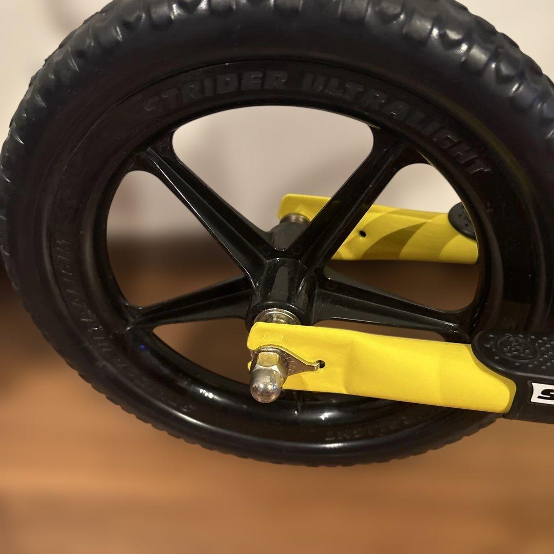 STRIDER ストライダー スポーツ 12インチ 日本正規品 イエロー　黄色