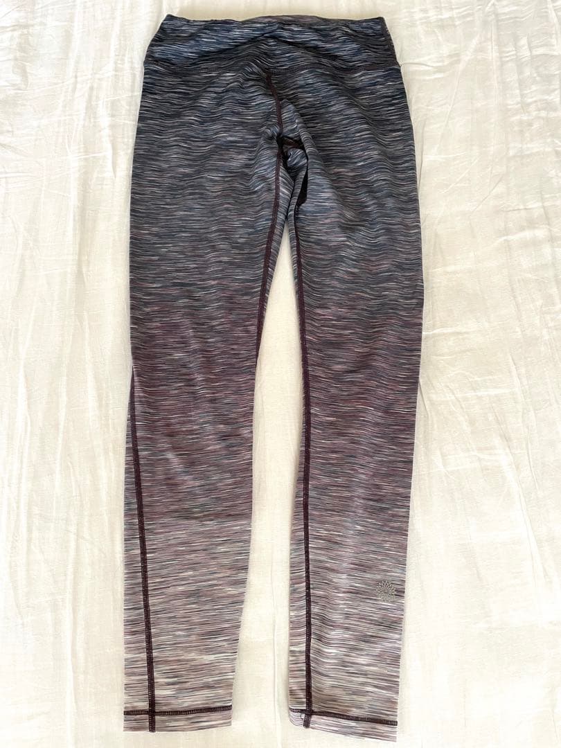値下げ！easy yoga レギンス　完売⭐︎人気レギンス　レア♡