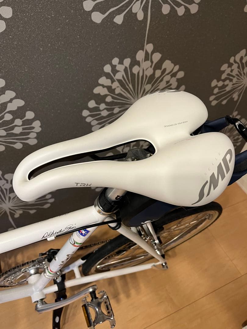 GIOS ミニベロ ホワイト引取り限定