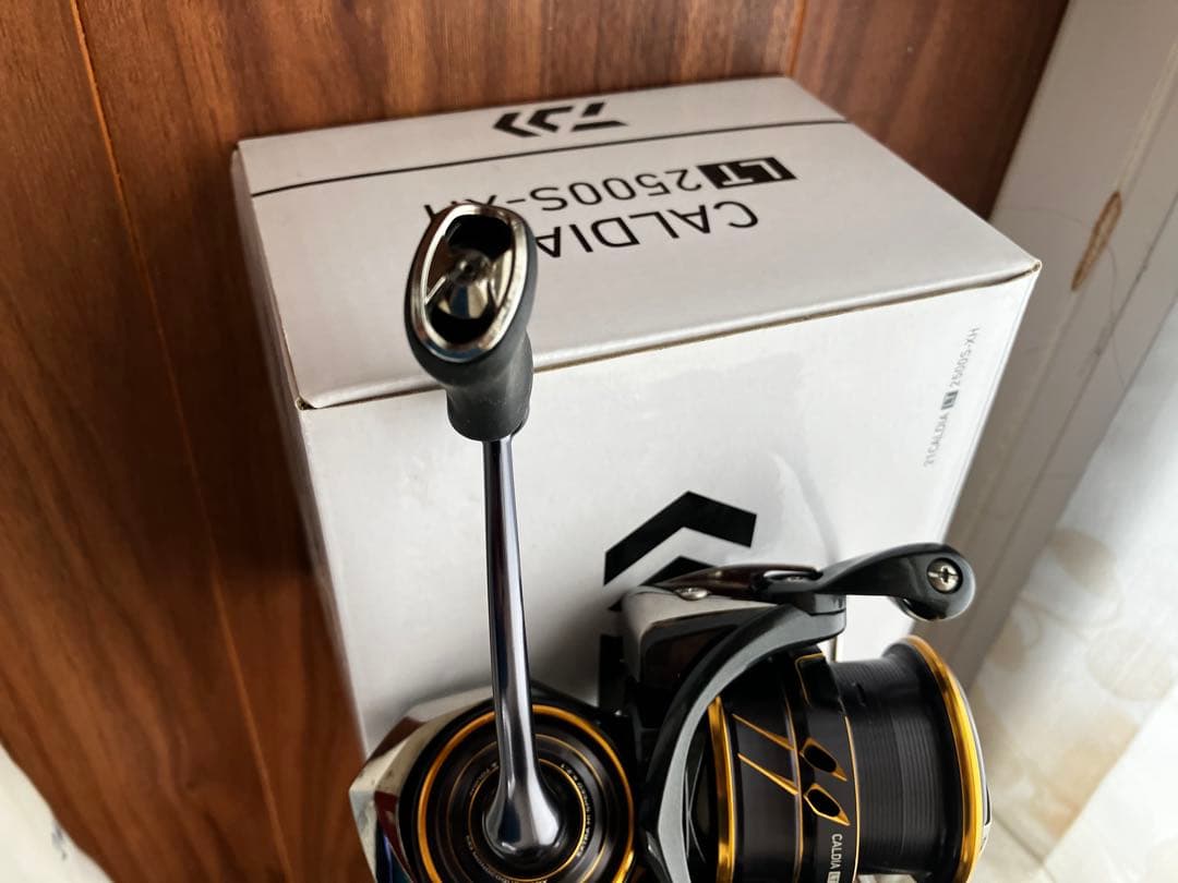 Daiwa LT2500-XH スピニングリール海釣り軽量LT ライトゲーム