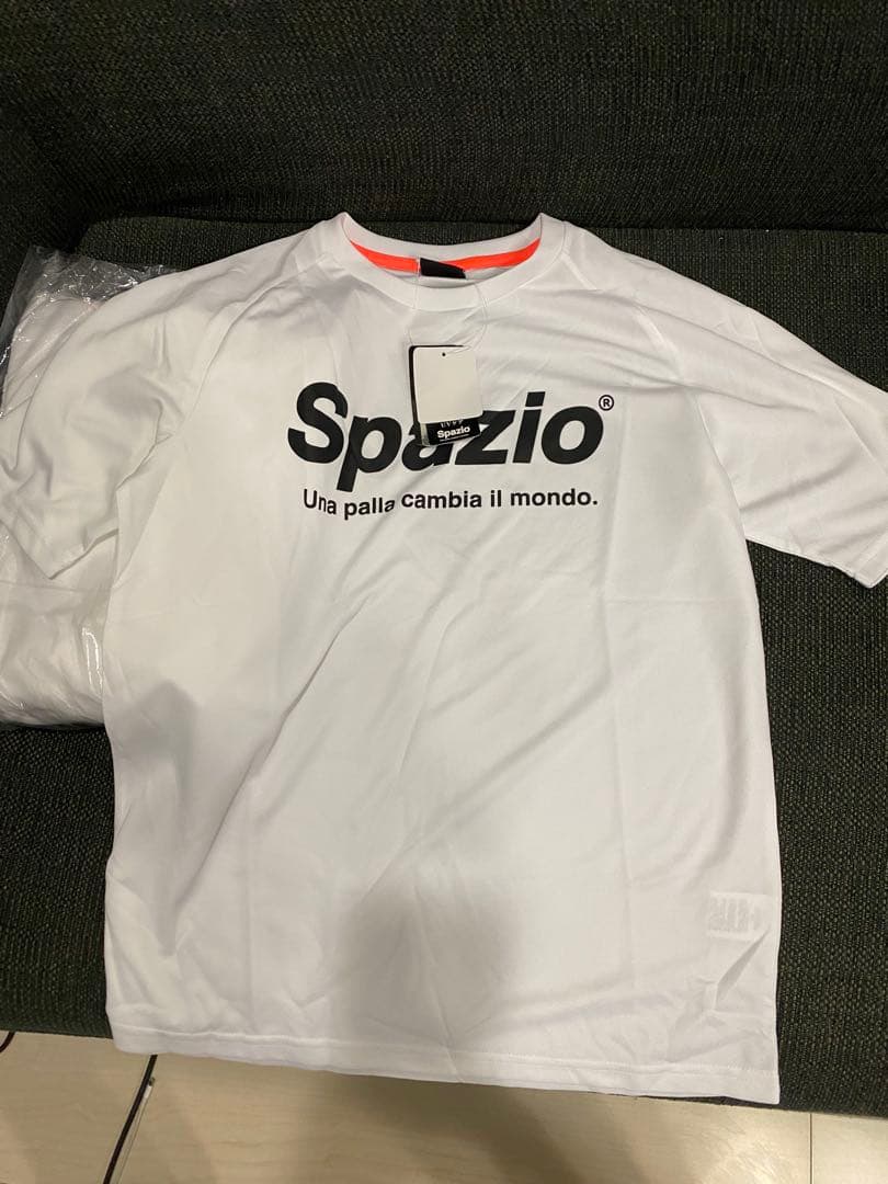 週末迄価格　SPAZIO VIAGGIO スパッツィオ　トレーナー　シャツ