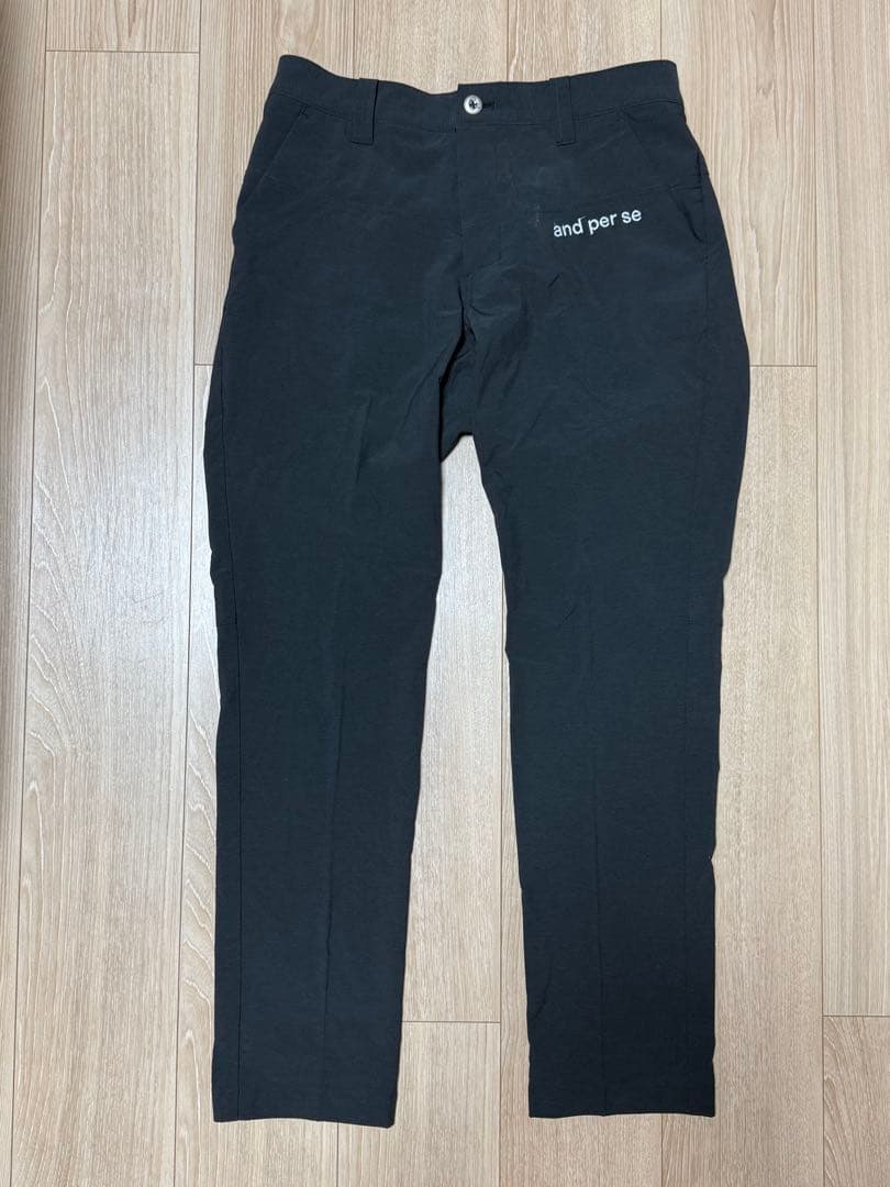 【12/30まで値引】【美品】アンパスィ　ゴルフパンツ　黒　ブラック　Lサイズ