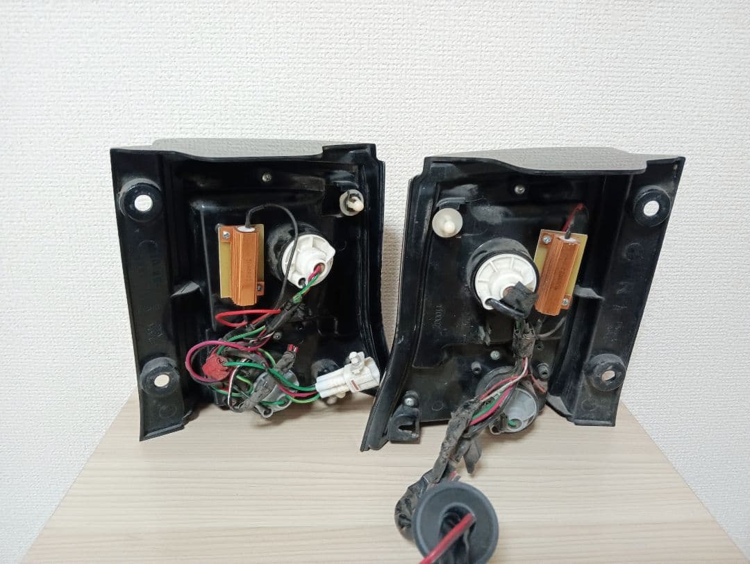 タント　L375S　社外テールランプ