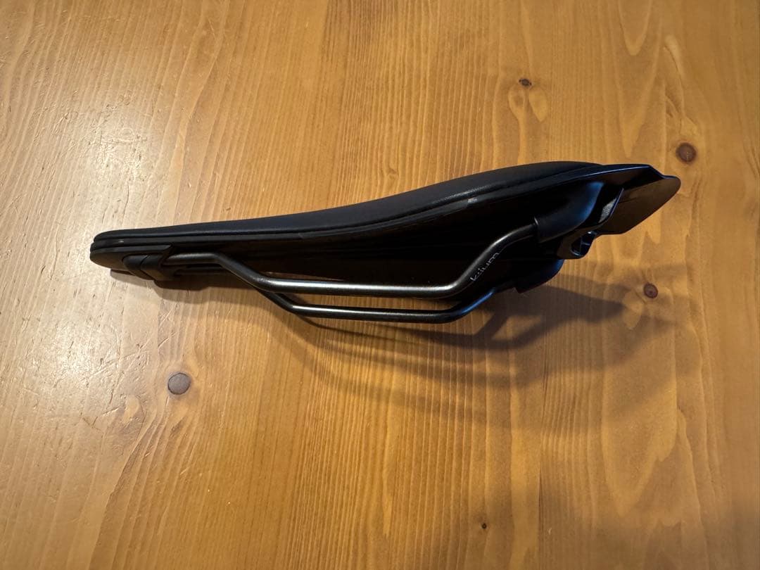パーツ FIZIK ARIONE R3 (VERSUS EVO)
