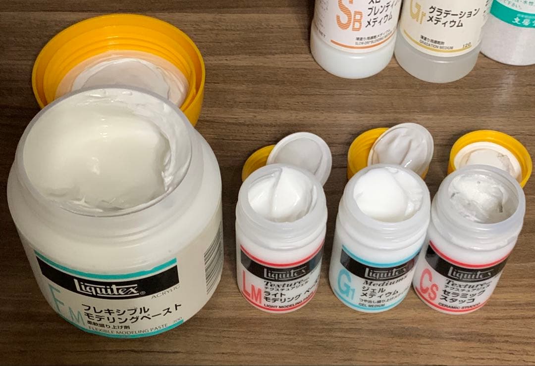 Liquitex ジェッソ・モデリングペースト・メディウムなど画材セット