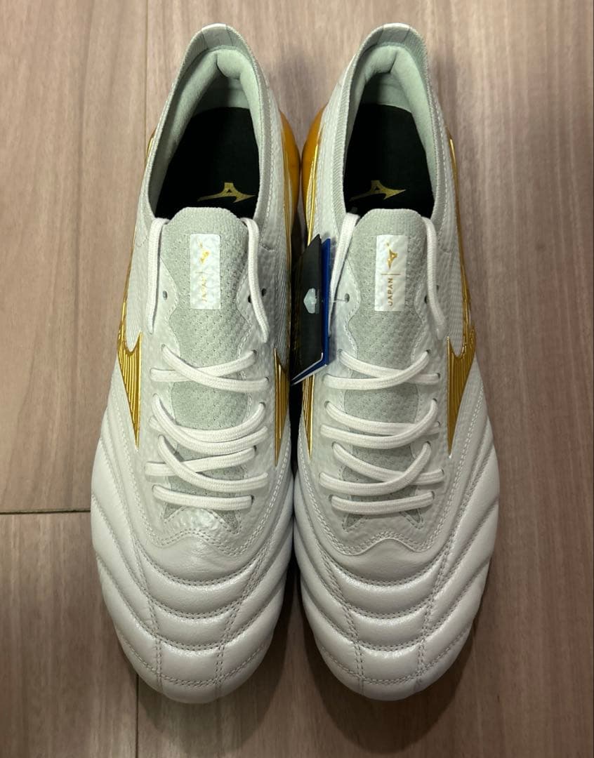【新品未使用】MIZUNO MORELIA NEO Ⅳ β JAPAN白金