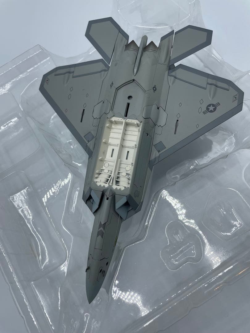 ホビーマスター F-22ラプター アメリカ空軍 第1戦闘航空団 第94戦闘飛行隊