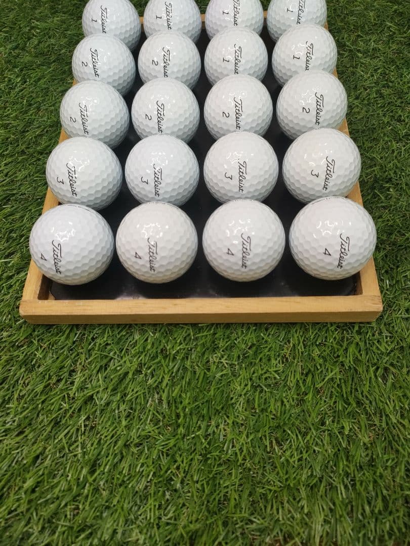 タイトリストPROV1　2023年モデル優良ロストボール20個。