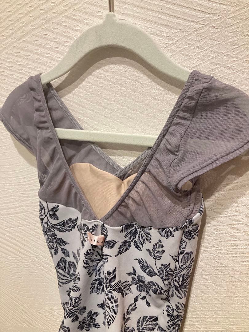 最終値下げ！　美品　stina スティナ レオタード