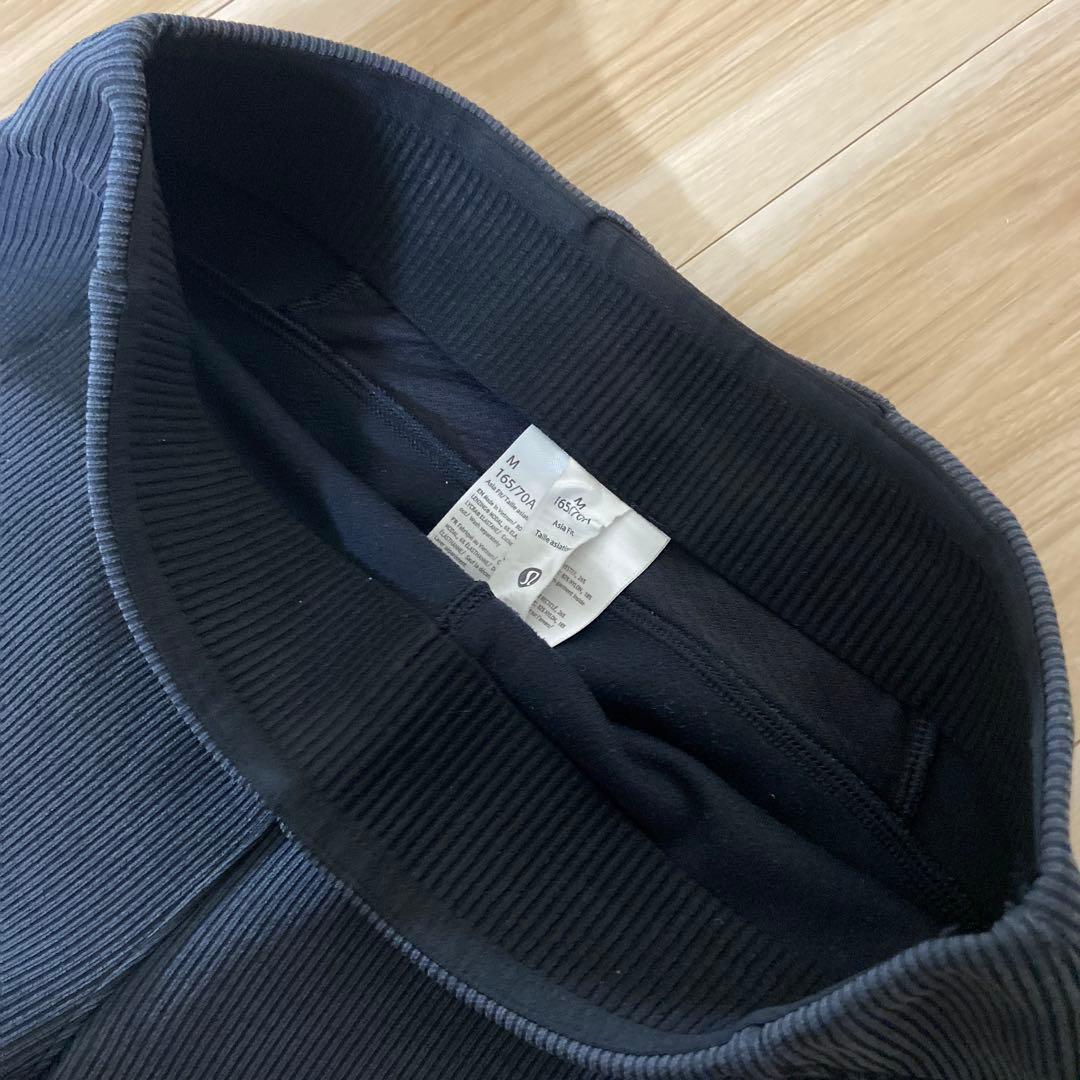 ルルレモン Ribbed Softstreme フレアパンツ Asiafit