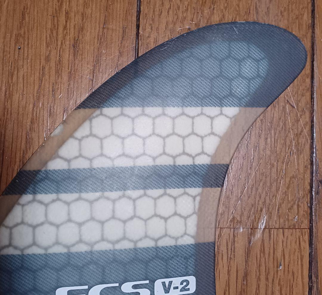 FCS V2　サーフボードフィン　トライフィン　ケリースレーター