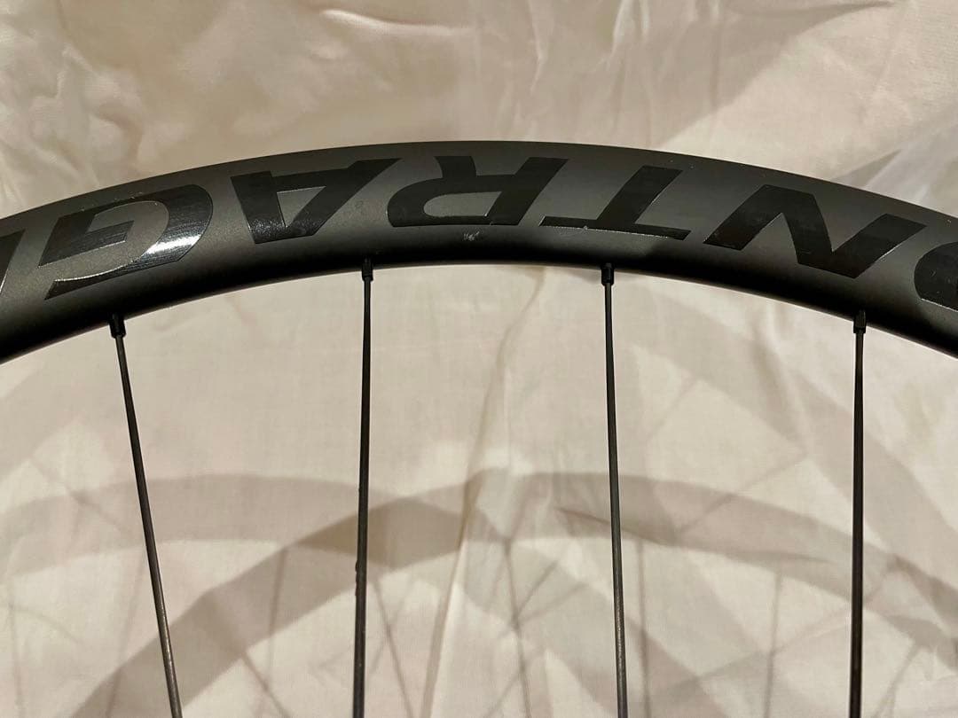 Bontrager Aeolus Pro 37 TLR ディスクロードホイール