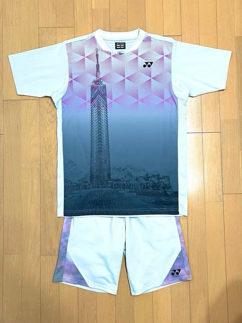【美品】 YONEX セットアップ 10607 15188ユニL アイスグレー