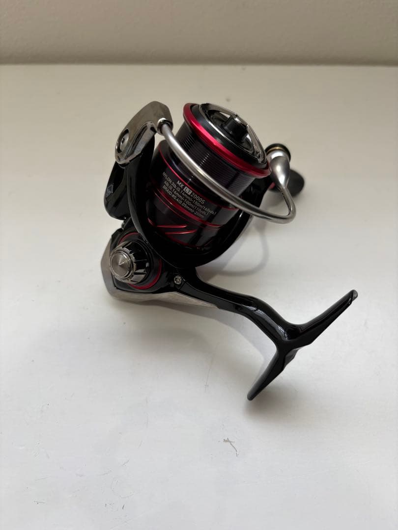 DAIWA 18 月下美人 MX LT2000S