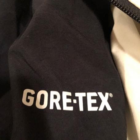 シマノ　GORE-TEXマウンテンパーカー