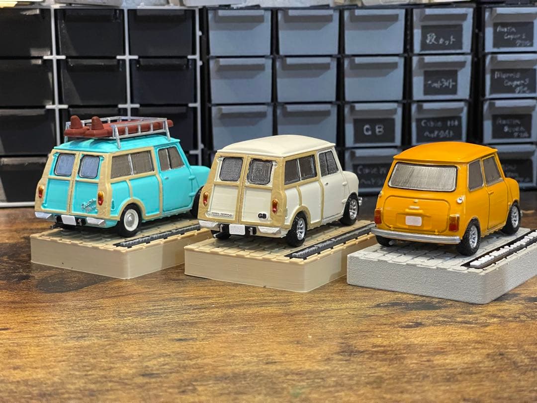 【traveller】クラシックミニ　ミニカー３台セット