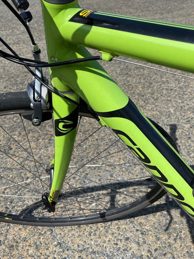 cannondaleフラットバーロード CAAD8