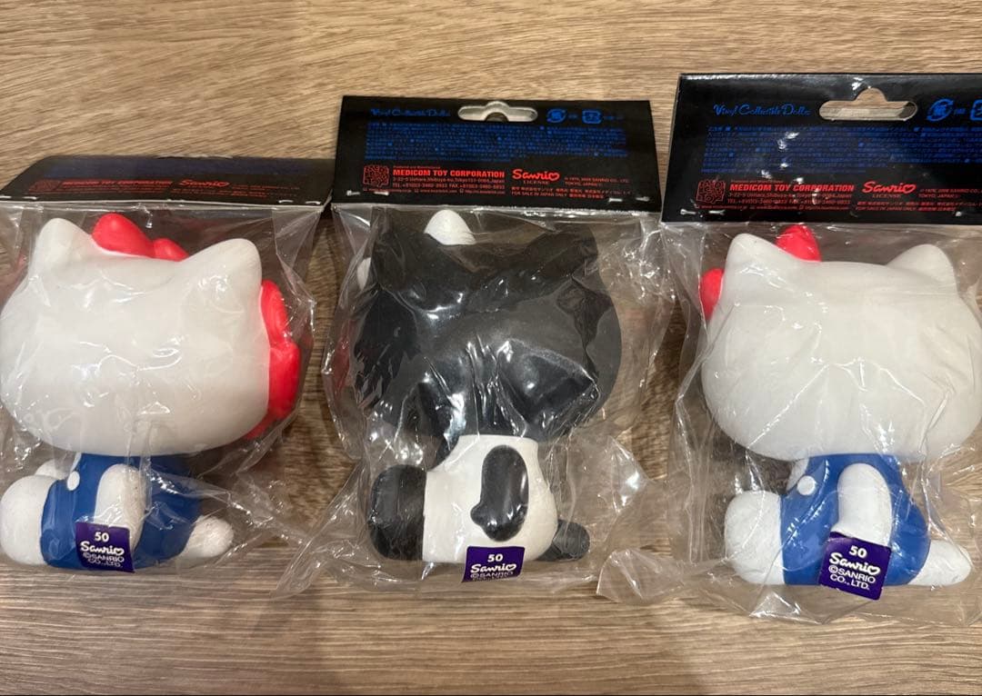 激レア!!UNDERCOVER ハローキティフィギュアNO FACE 3個セット