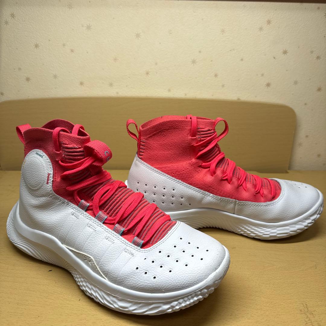 カリー4 flotro under armour