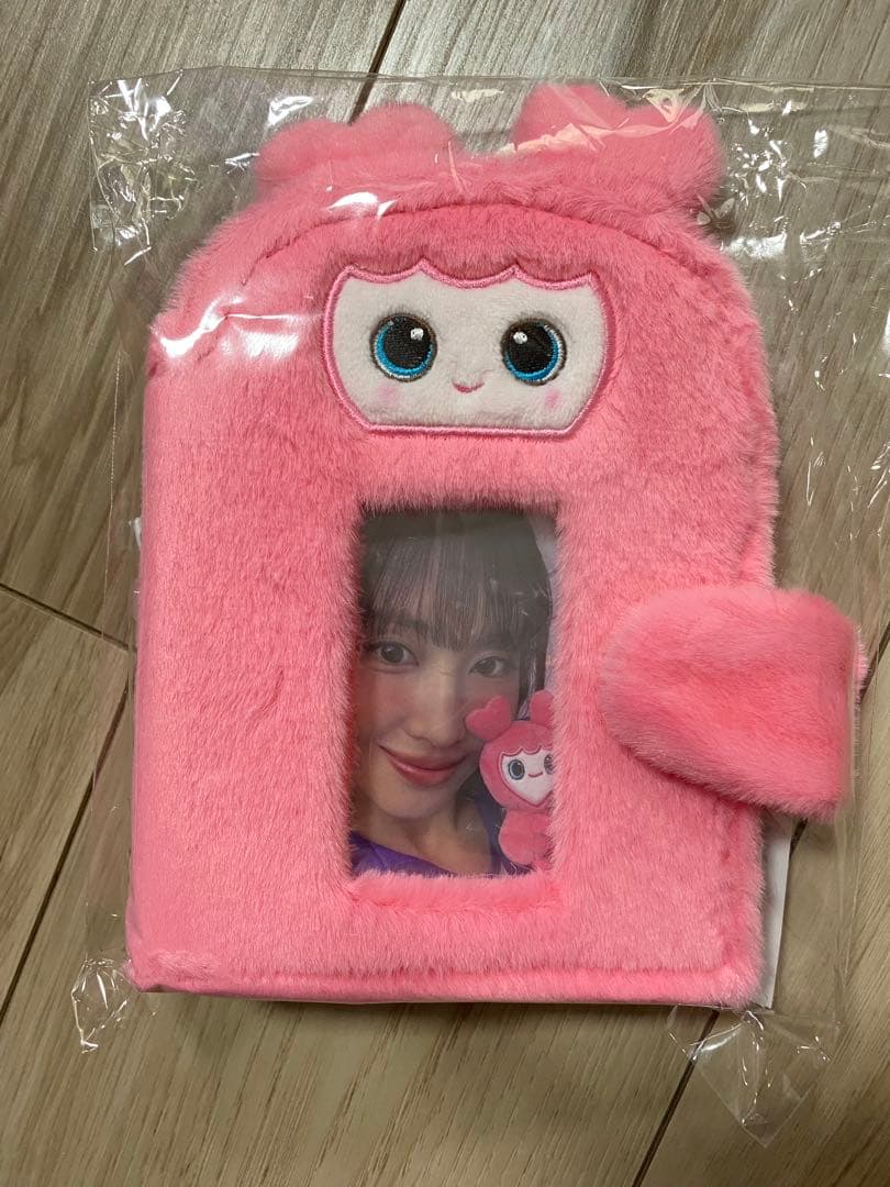 TWICE 10VE UNIVERSE POP UP コレクトブック　モモ