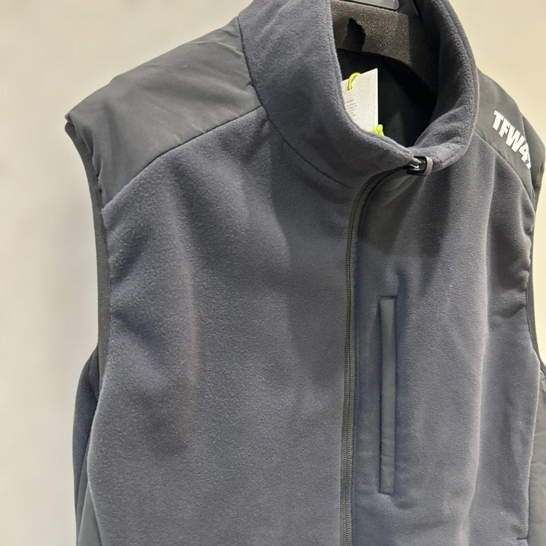 新品❤️TFW49ブラック フリースベスト