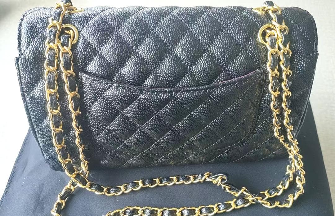 ✨新品✨極美品✨ VIP限定 ブラック キルティングバッグ