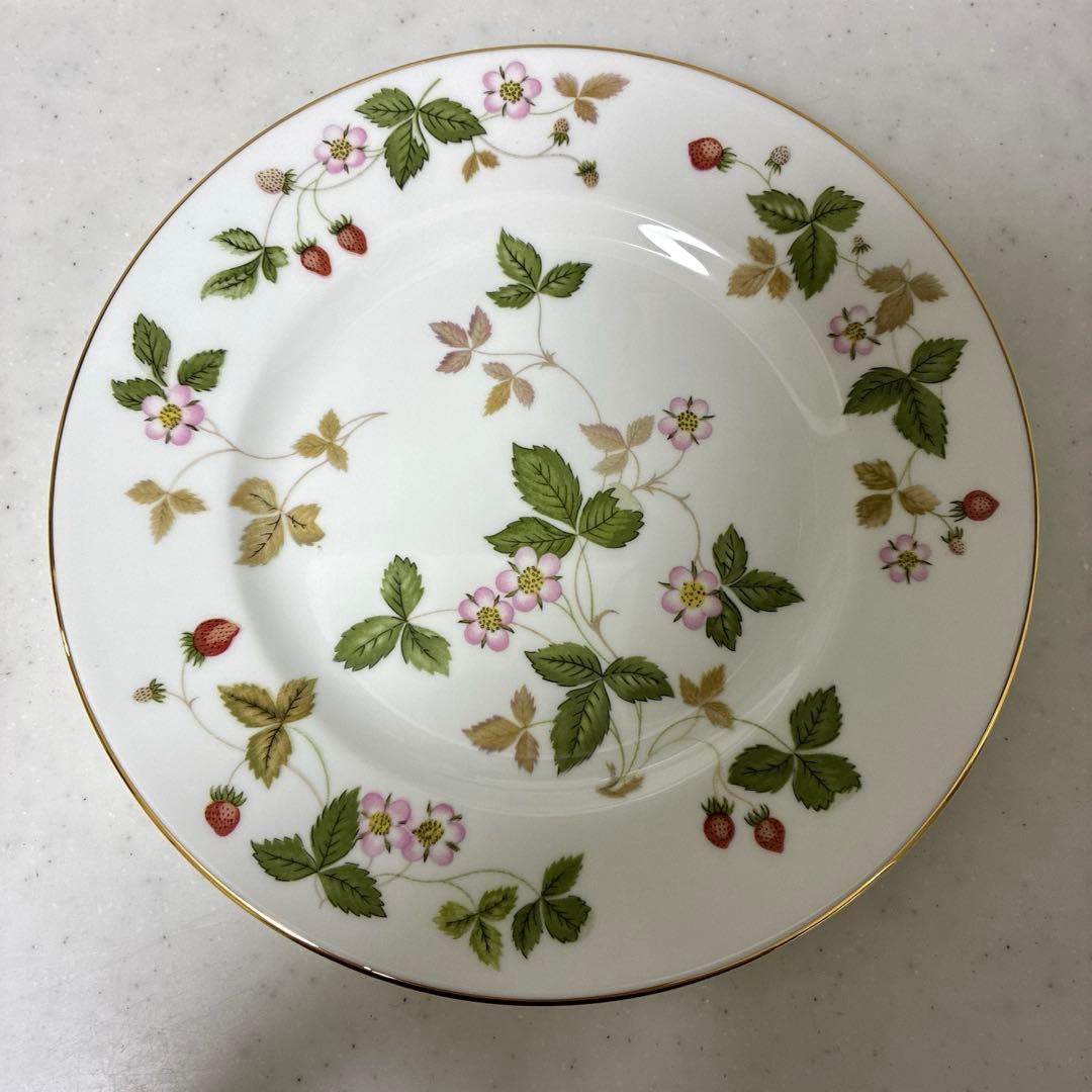 【美品】ウェッジウッド　ワイルドストロベリー　17.5cmデザートプレート　黒壺