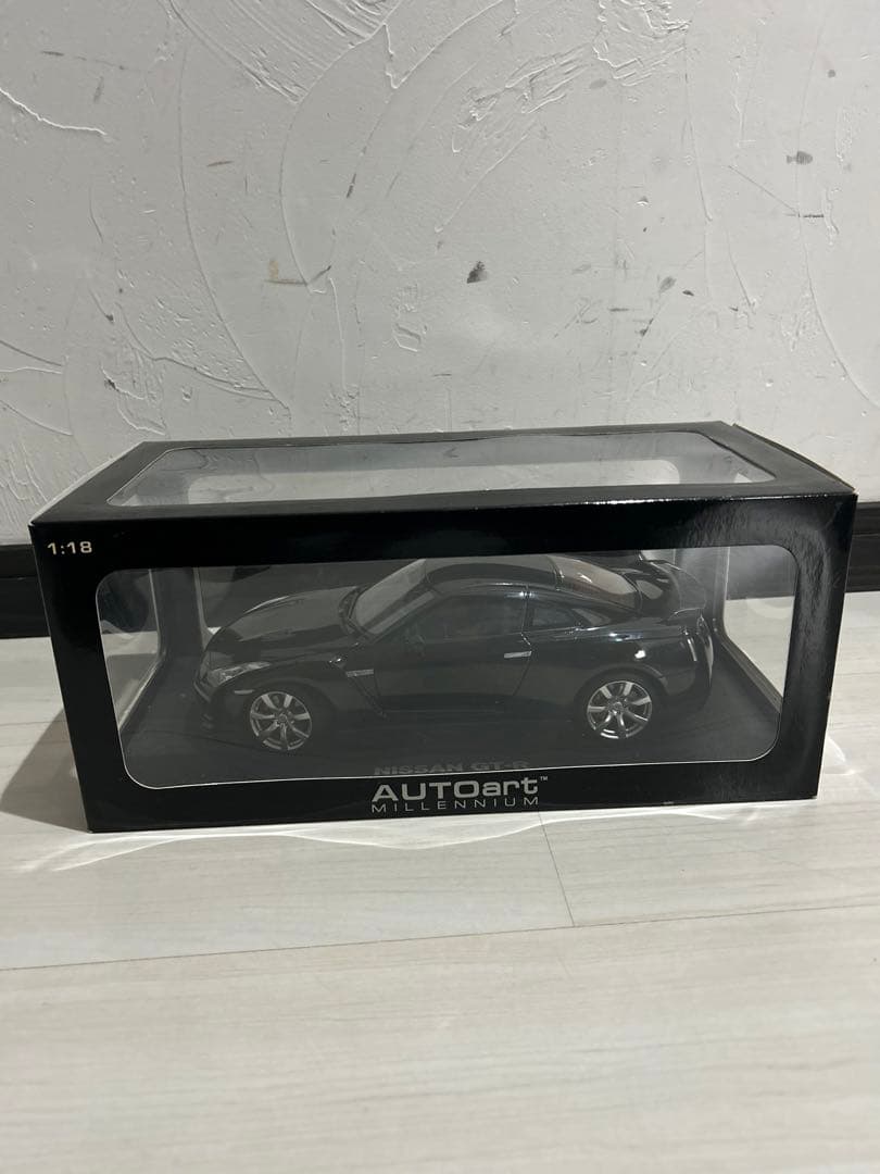 オートアート ミレニアム ニッサン GT-R