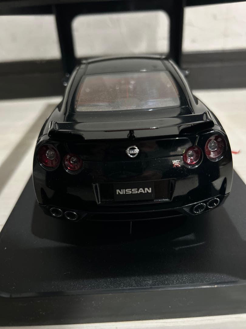 オートアート ミレニアム ニッサン GT-R