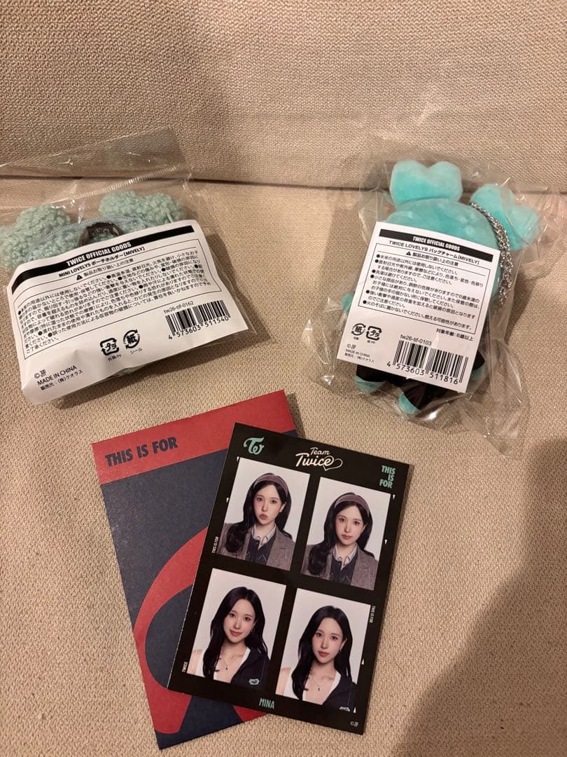 TWICE THIS IS FOR ミナ バッグチャーム