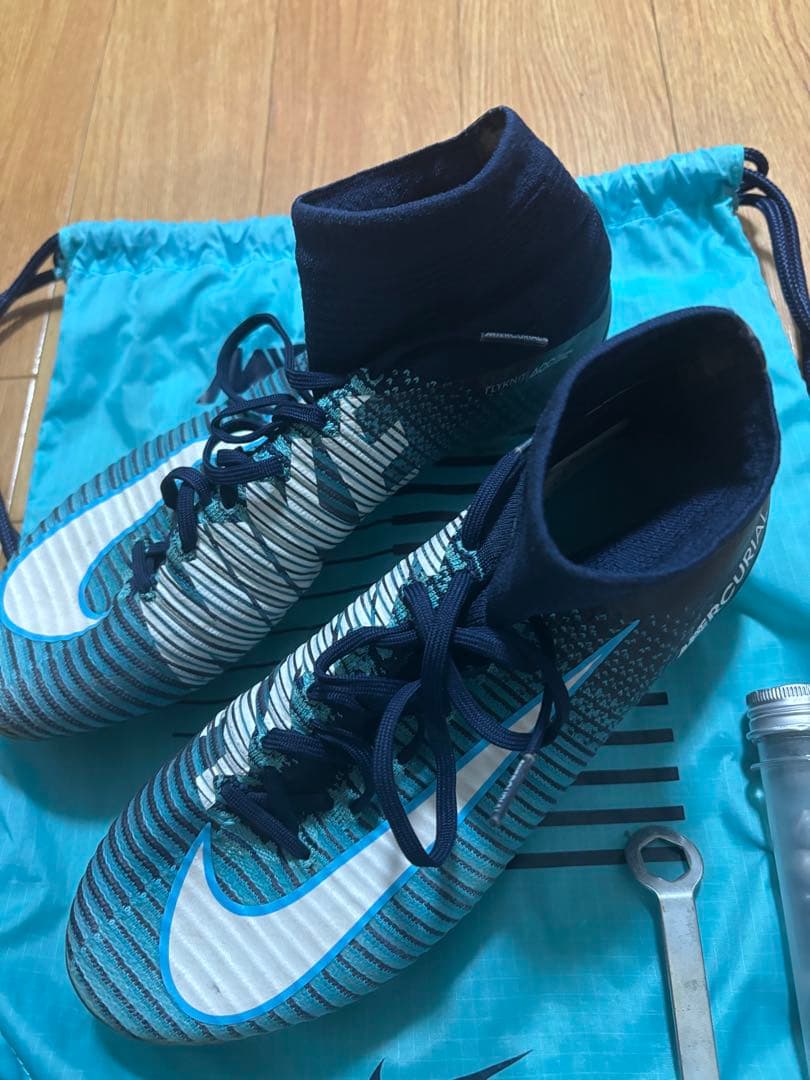Nike Mercurial マーキュリアル ACC 鉄 スパイク ハイカット
