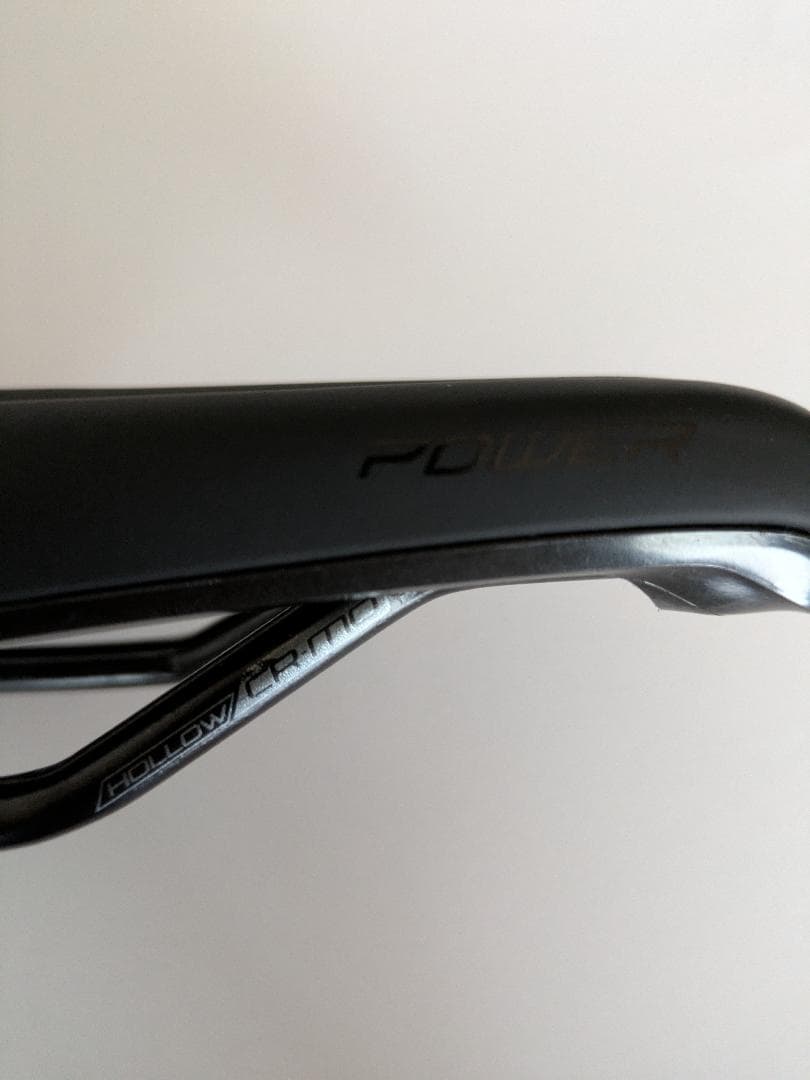 Specialized Power Comp サドル ブラック 143