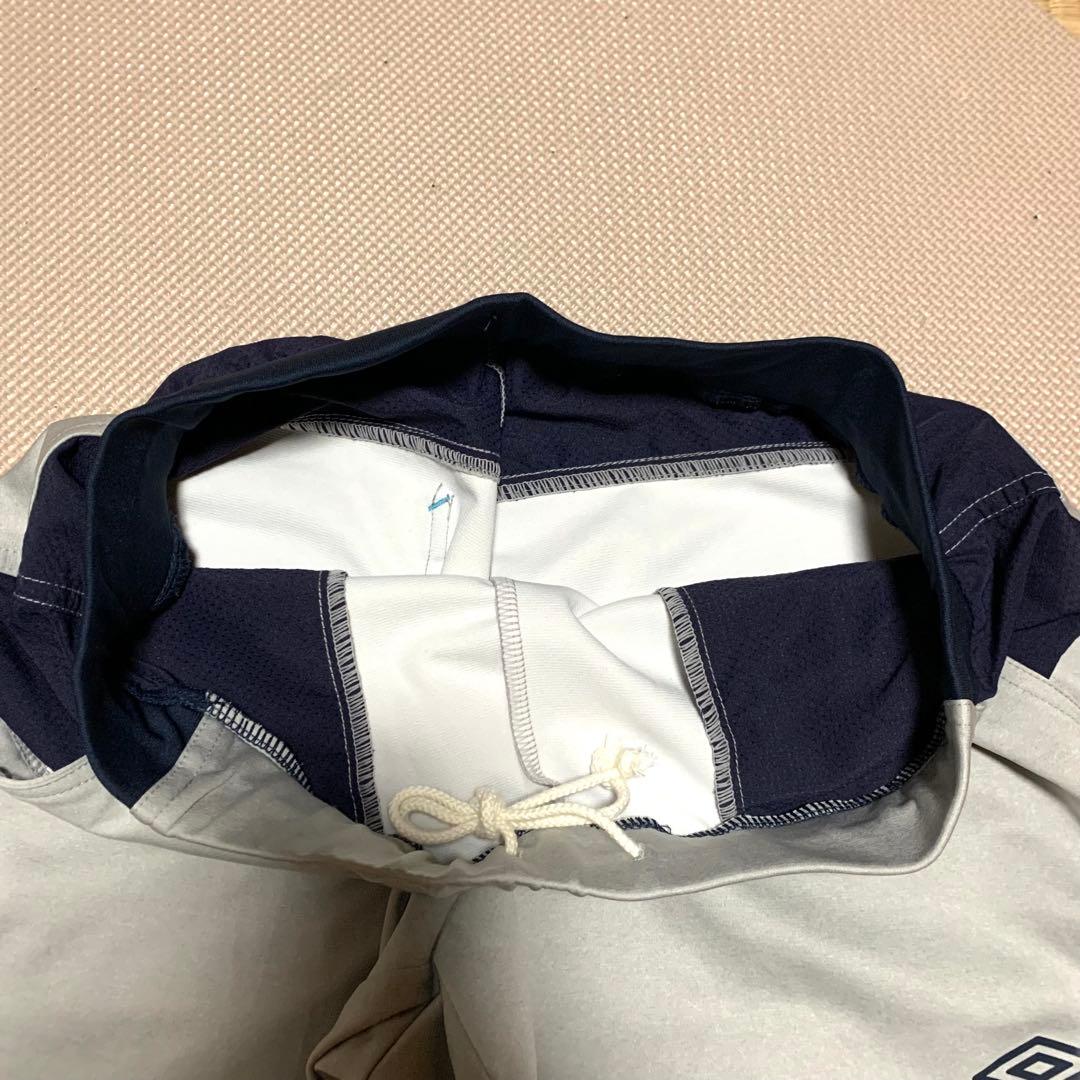 ほぼ新品　デサント製　アンブロ　ジャージ上下セットアップ　メンズＭサイズ