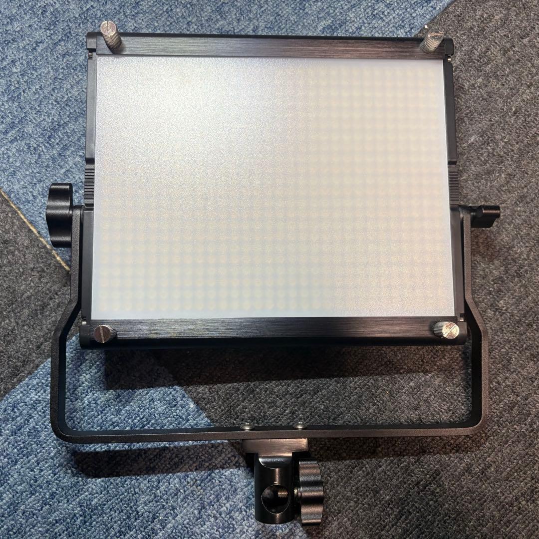 【Neewer 2 2.4G 660 LED】LEDスタンドライト