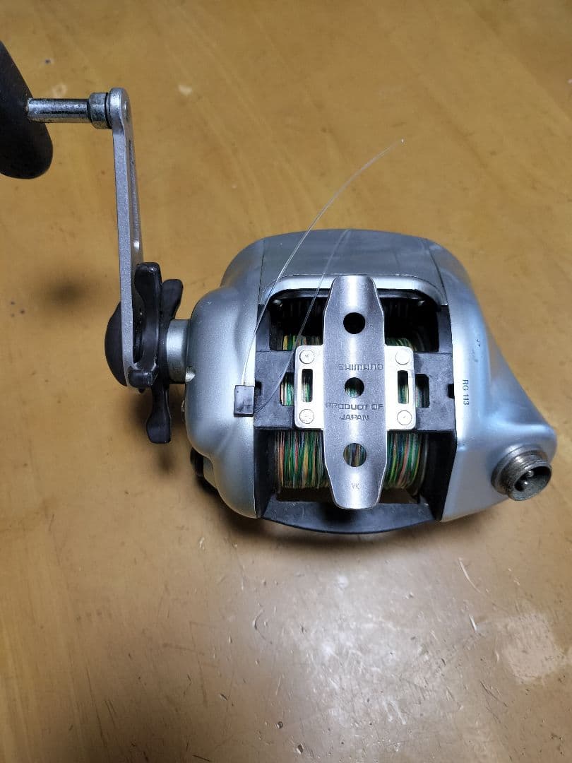 SHIMANO 電動リール 3000H本体だけk．gh