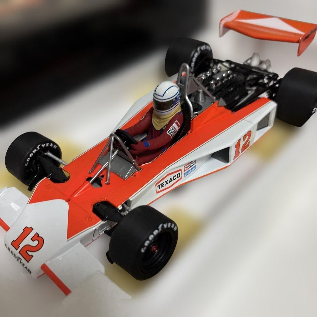 テキサコ 1/18 ミニカー ドライバー人形付き